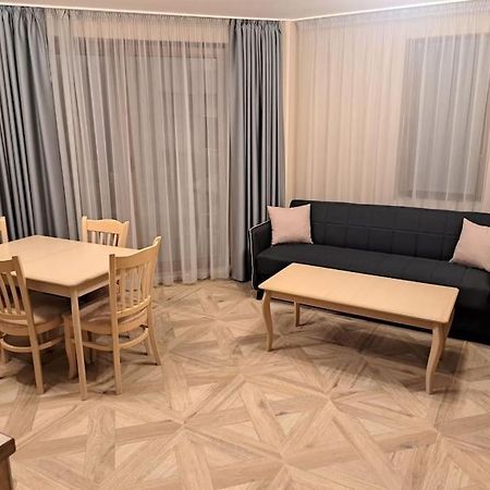 Markapart 3 - Apartment In Downtown Ruse Esterno foto