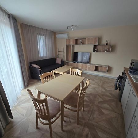 Markapart 3 - Apartment In Downtown Ruse Esterno foto